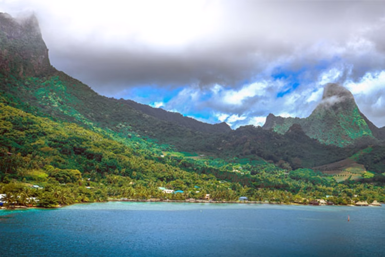 Why travel to French Polynesia in 2018