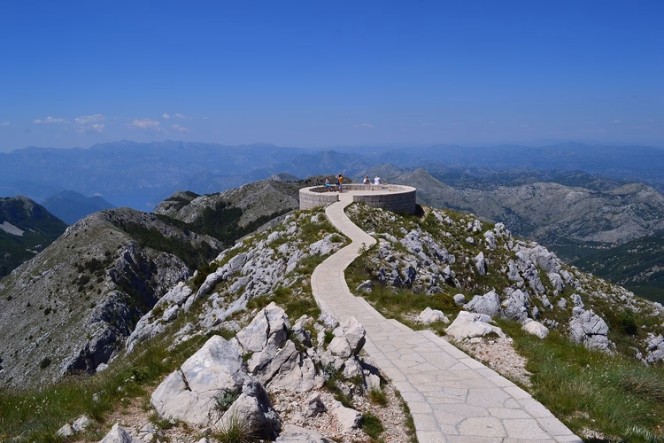 Os parques nacionais de Montenegro
