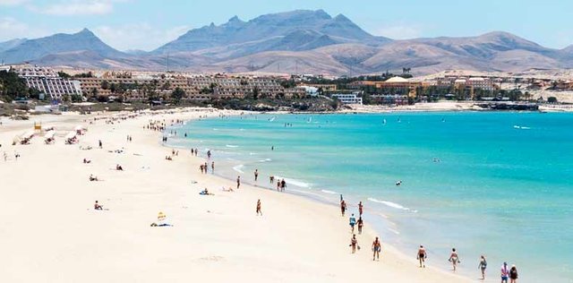 Esplora luoghi poco conosciuti in Spagna