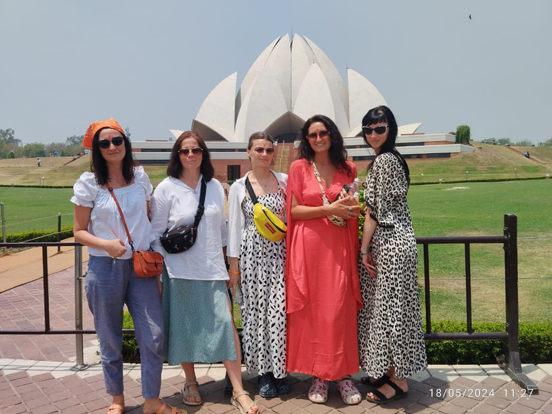 yoga tour