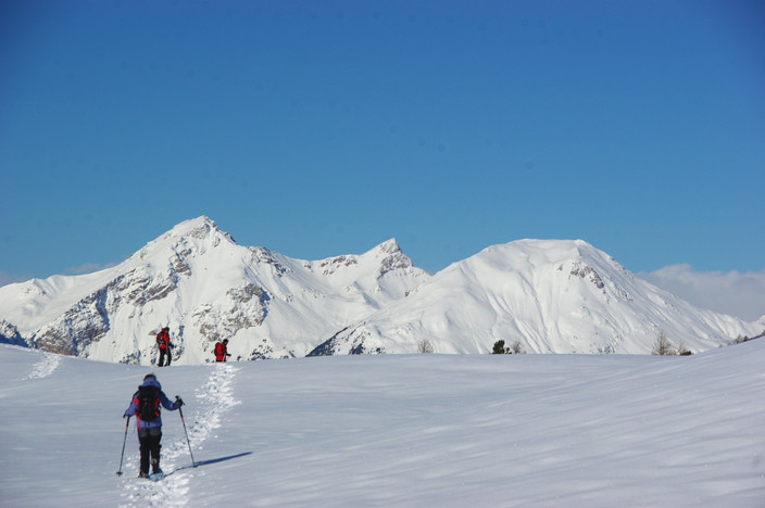 Aiguilles (1450 m) - Alpages de Peynin (1850 m)