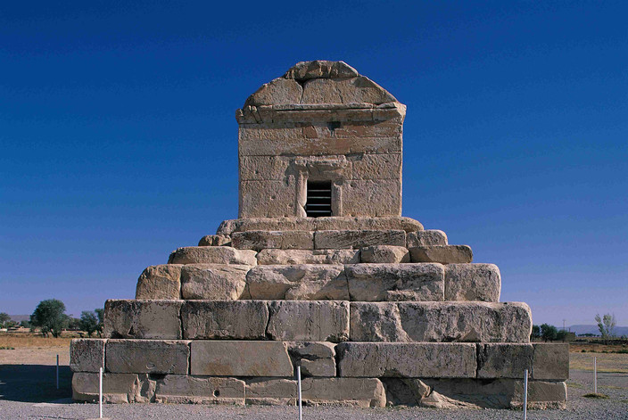 Abarkuh- Pasargades- Shiraz