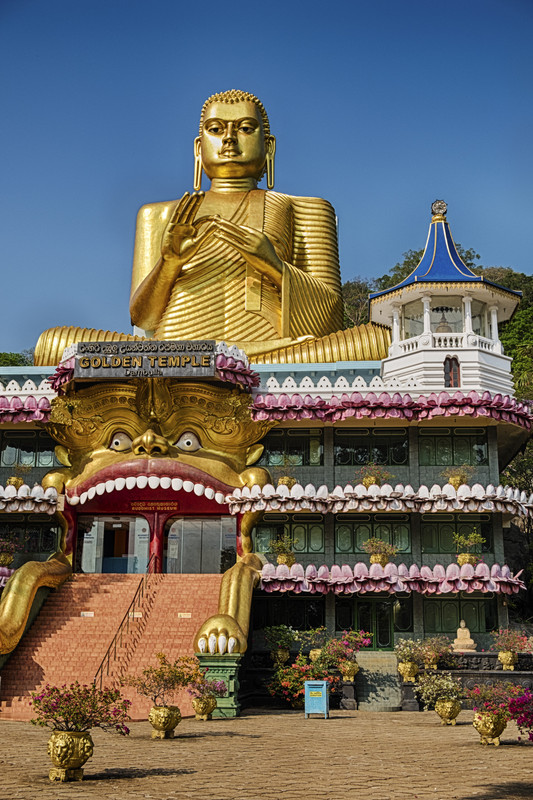 AEROPORT - DAMBULLA (160Kms - 04h30)