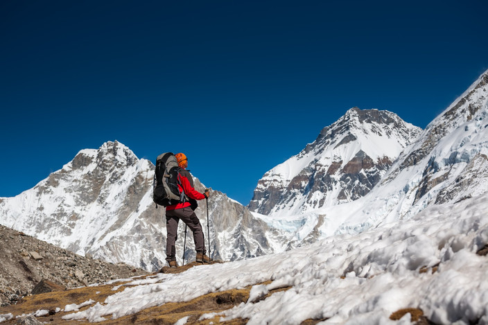 Kyanjin Gomba (3 870 m) - Lama Hôtel (2 470 m)