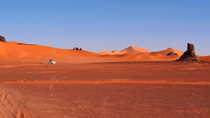 Au départ d'Europe, en direction de Djanet via Alger