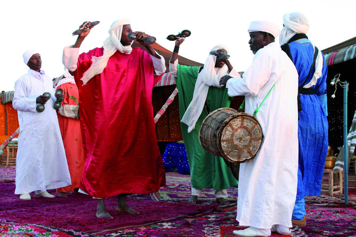 Erg Lhdaibat---- Erg Khnata (4h-6h de marche)