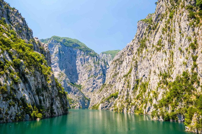 Lac de Koman et vallée de Valbona