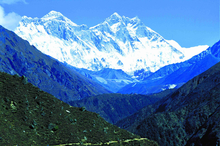 Dzongla - Lobuche (5018 m)