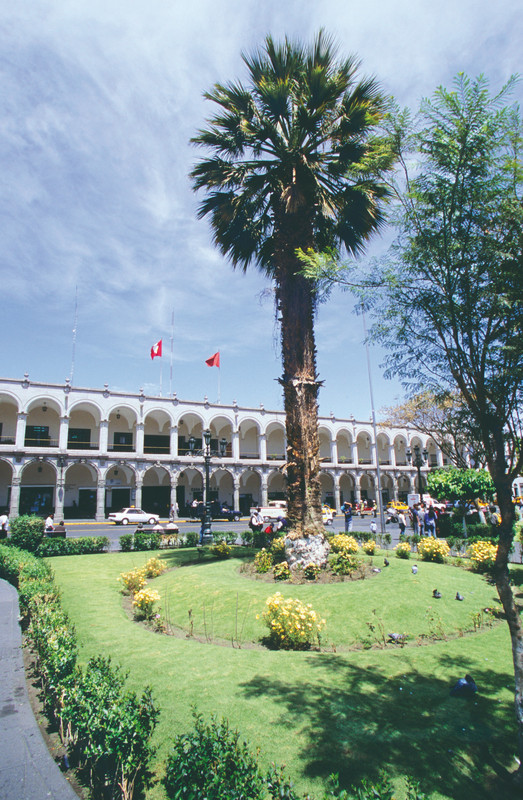 Lima, Arequipa