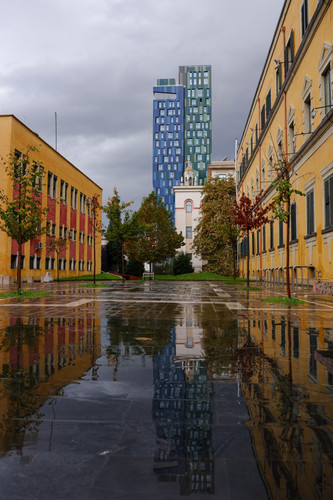 Jour 2 – À la Découverte de Tirana – La Capitale Vibrante de l'Albanie