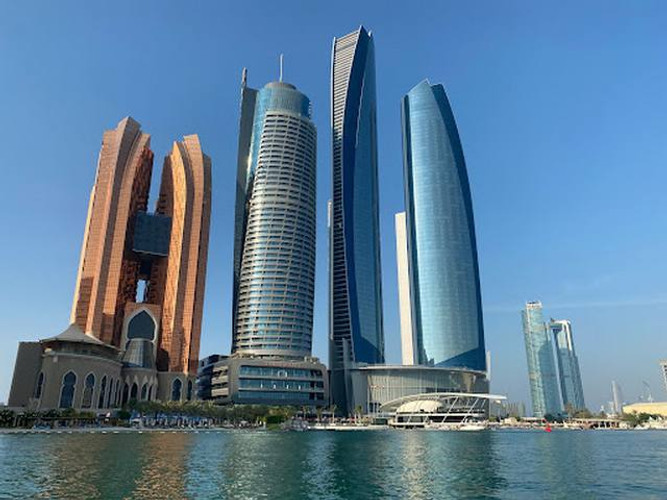 Free Day in Abu Dhabi 🌞🏖️🎢