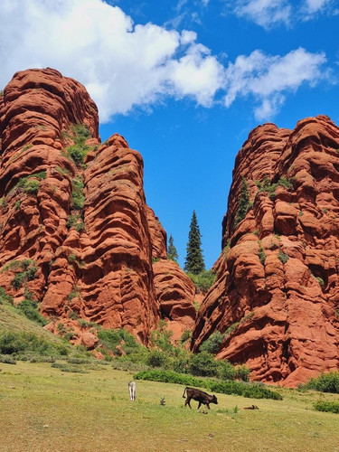 Karakol-Jeti Ogouz-canyon Skazka-Kochkor