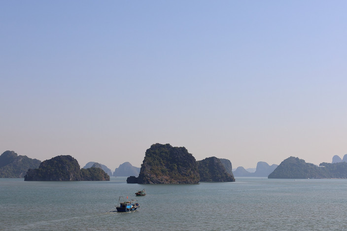 Baie de Lan Ha - Ile de Cat Ba - Direction Ninh Binh