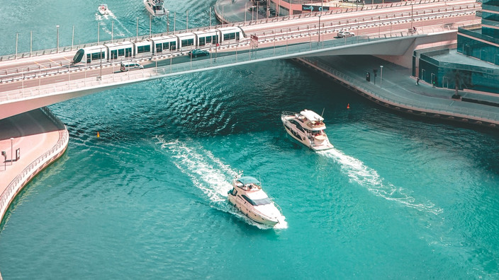 Visite traditionnelle de la ville de Dubaï et dîner à bord d'un Dhow à la marina de Dubaï
