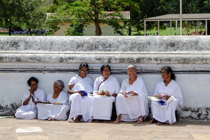 Nuwara Eliya -  Kandy  (Approx. 3 hour drive)