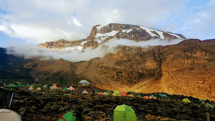 Camp Machame - Camp Shira (3840m)