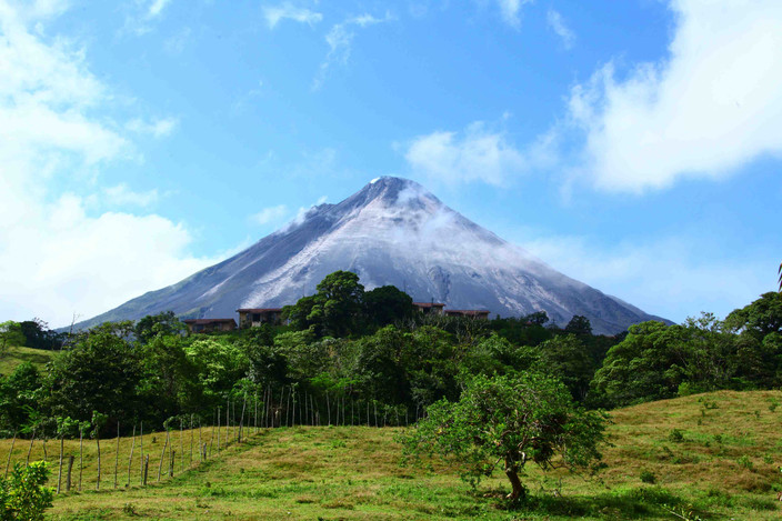 Volcan Arenal et ponts suspendus