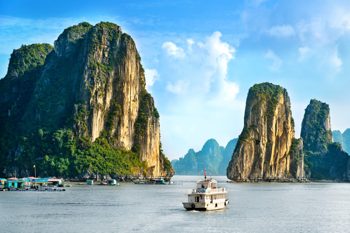 Baie de Lan Ha - Ile de Cat Ba - Hanoi - vol pour Hué