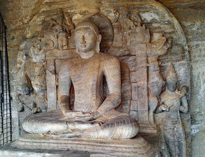 Sigiriya  - Polonnaruwa  -  Sigiriya
