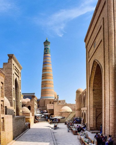 Ourguentch-Khiva - 35 km