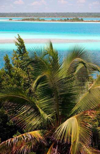 Exploration de la lagune aux sept bleus