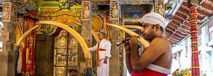 Visite du Temple de la Dent
