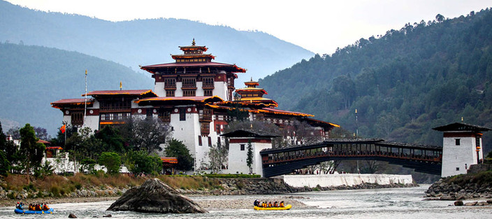 Thimphu-Punakha (Distance : 71 km, temps de trajet estimé : 2 h30)