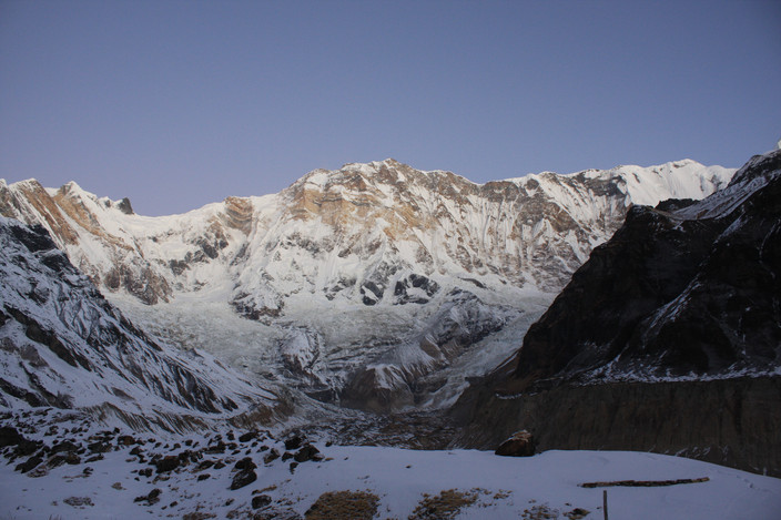 Trek vers Chomrong (2100 m) (environ 5 heures de marche)