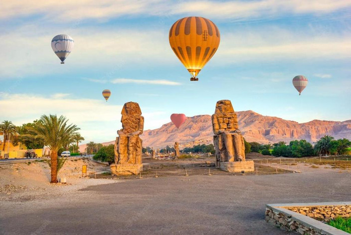 West Bank – Optional Hot Air Balloon – Transfer to Hurghada