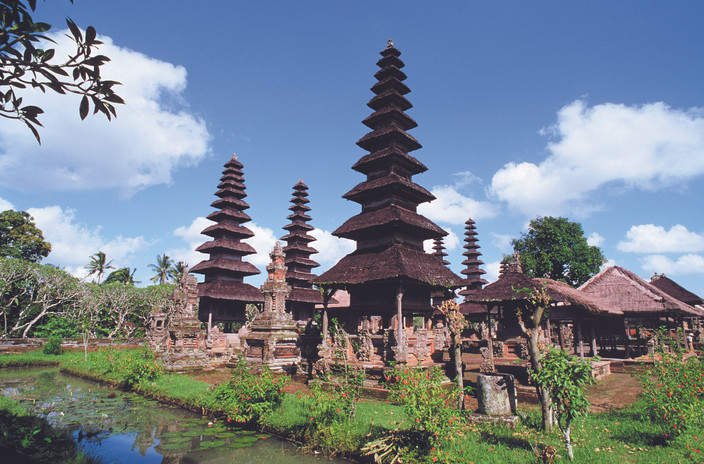 MUNDUK - Bali Bird Park, Pura Taman Ayun