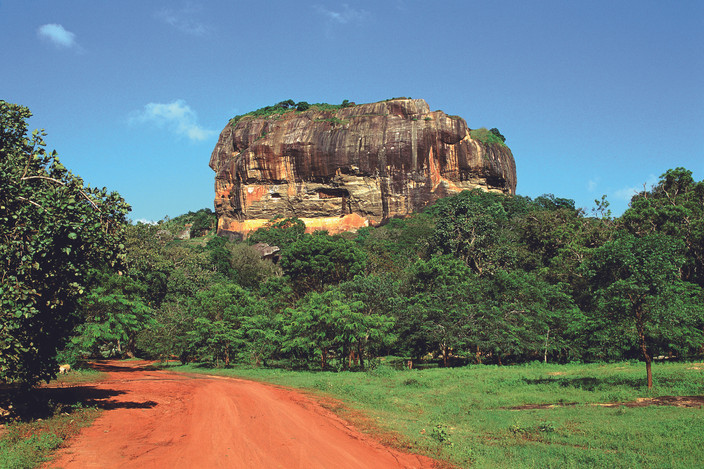 DAMBULLA - MATALE - KANDY (90Kms - 03h00)