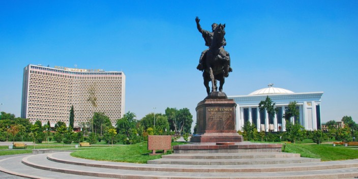 Tashkent – Desayuno y cena incluidos