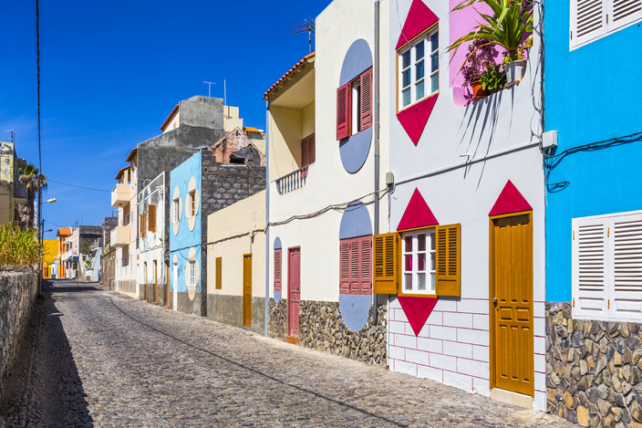 J10 Vallée de Paul - Cabo de Ribeira - Figueral - Vila Das Pombas
