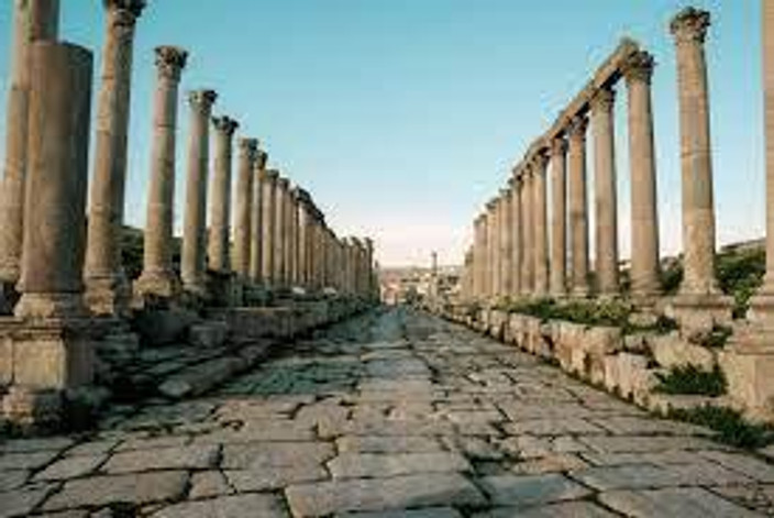 Amman – Um Qais– Visite de Jerash – Ajloun – Amman