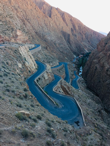 Marrakech → Ait Benhaddou → Ouarzazate → Dades Valley