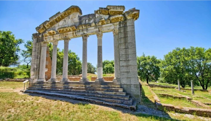 Jour 15 - Derniers instants en Albanie : halte à Apollonia avant le retour