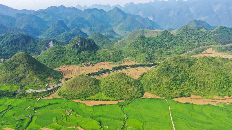 Jour 4: Hoang Su Phi - Nam Dam : 140km