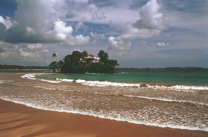 Joindre de belle plage de Sri Lanka.