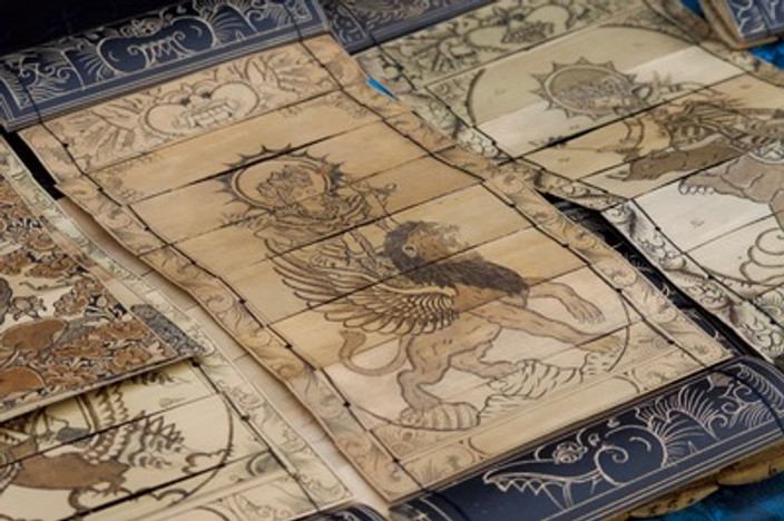 Ancêtres et calligraphie sacrée