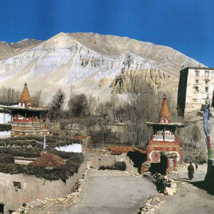 Trek dans le Haut Mustang