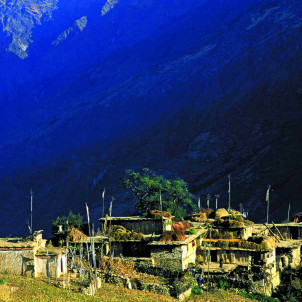 Nepal in het huis buiten de gebaande paden
