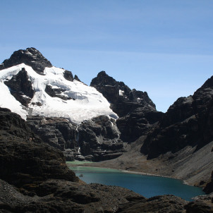 Escalada en roca y pico de trekking